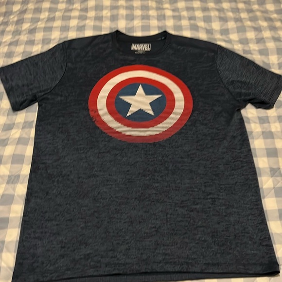 Marvel Captain America T-shirt - Picture 1 of 2